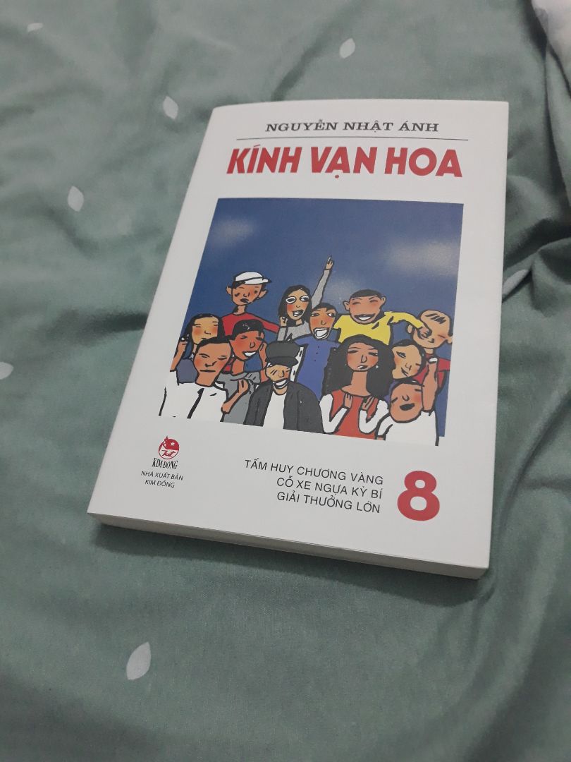 Bộ 18 cuốn, cuốn nào cũng hay riêng, nên đọc cả 18 cuốn để trọn vẹn tác phẩm. Mình thật nể sức viết cũng như thấu hiểu lứa tuổi thơ này, đáng yêu, nghịch ngợm đủ trò...