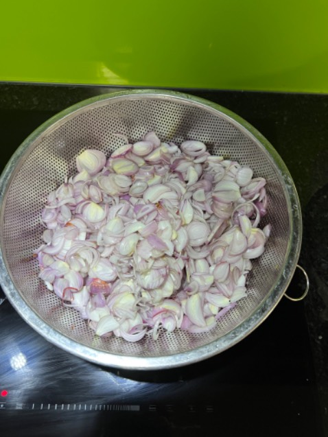 Dùng cho con nhiều rồi sữa việt nam vẫn là tốt nhất hương vị thơm.