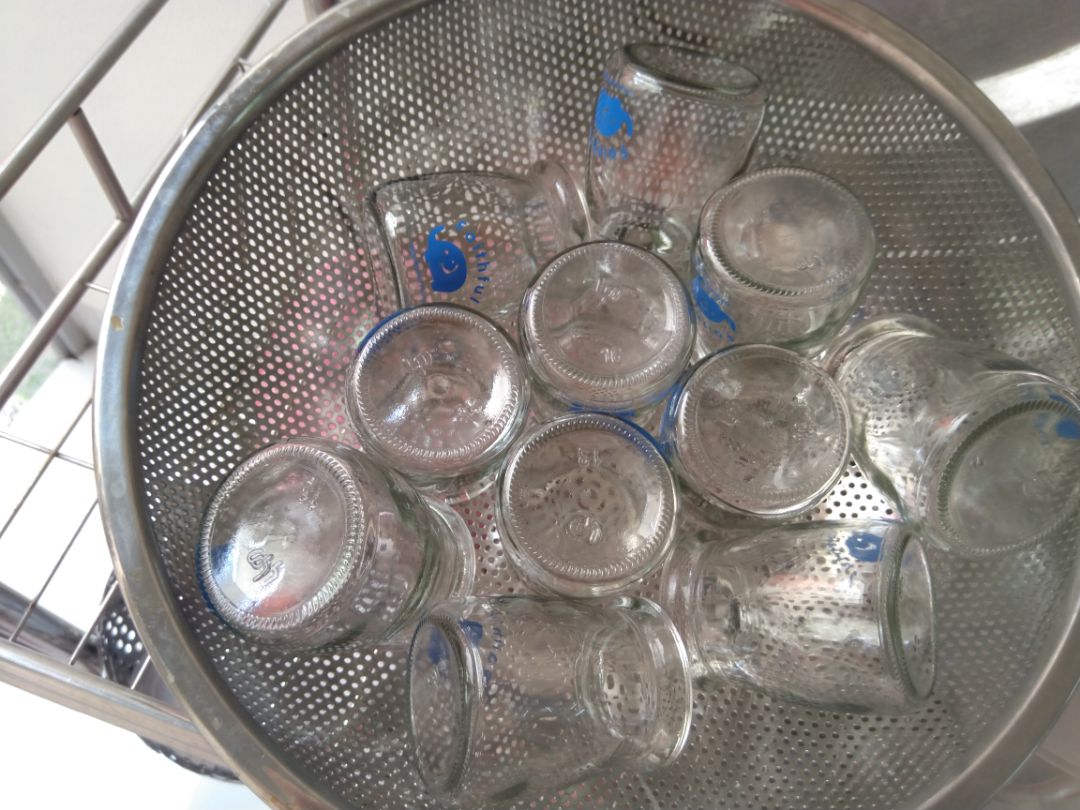 đóng gói ko cẩn thận, giao hàng có 1 cốc bị vỡ. đóng gói ko cẩn thận, giao hàng có 1 cốc bị vỡ.