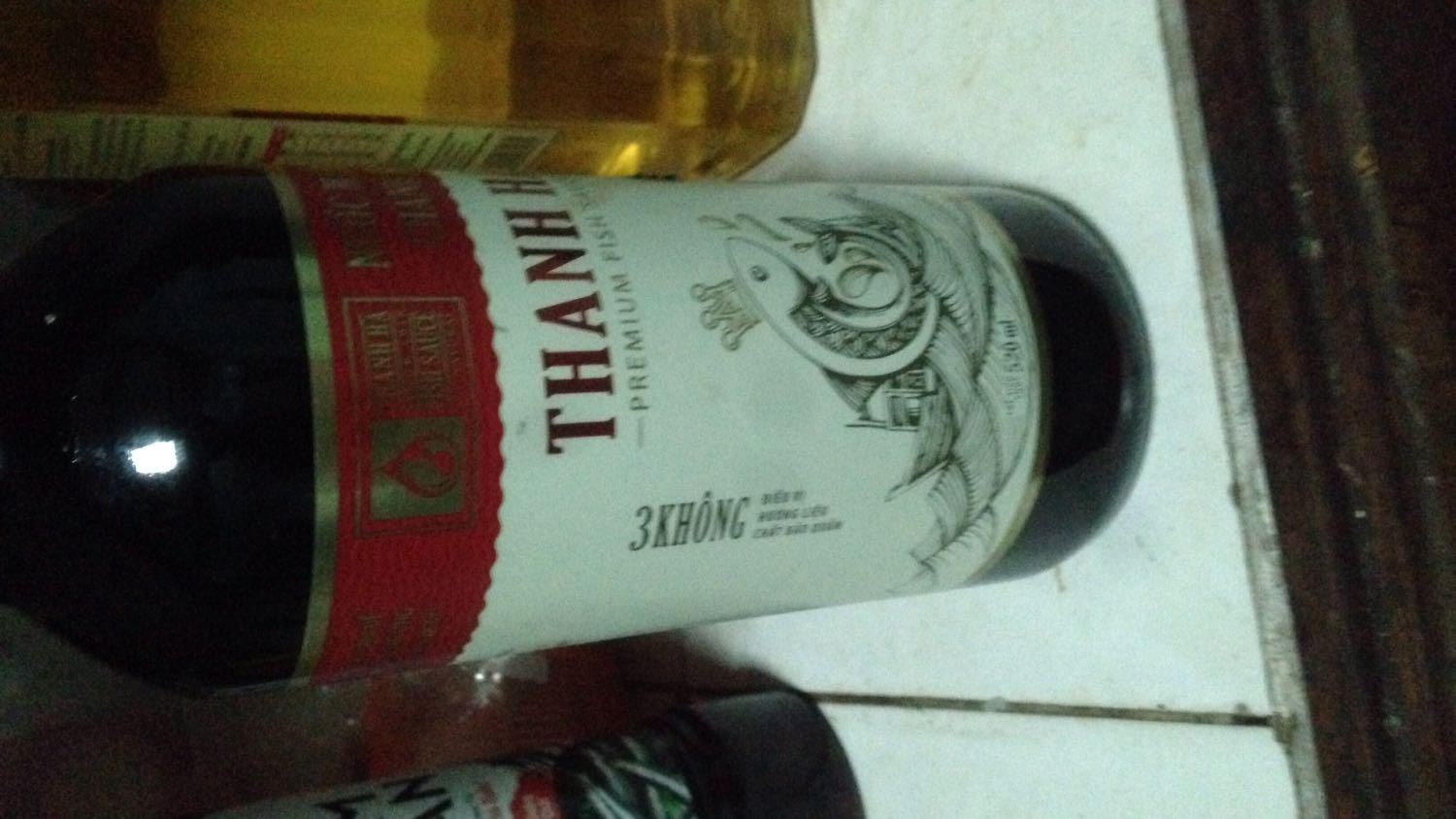 Chất lượng sản phẩm tuyệt vời ! Nước mắm truyền thống từ phú quốc ngon, vị mặn thơm của cá nói chung là rất ngon sẽ tiếp tục ủng hộ thương hiệu nước mắm thanh hà. 1 điều ko hài lòng tiki giao hàng quá chậm lại hẹn ko đúng