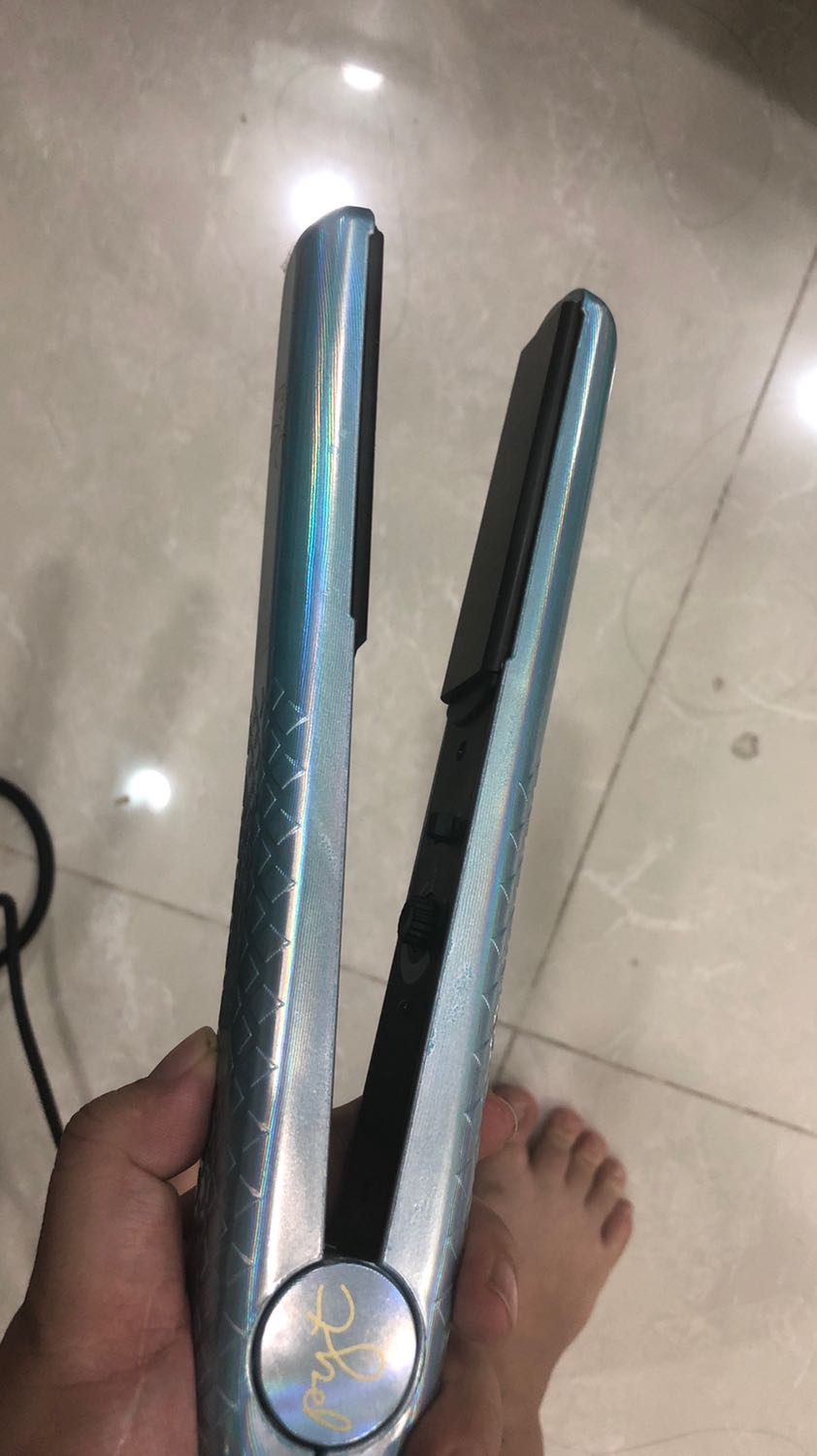 Sản phẩm dùng rất ổn, màu bao bi rất là đẹp. Mua đúng dịp cuối năm nên quà quá trời luôn. Tiki giao hàng nhanh, đóng gói kĩ
Mình đã like *** và inbox mà chưa thấy bên cửa hàng rep lại mình