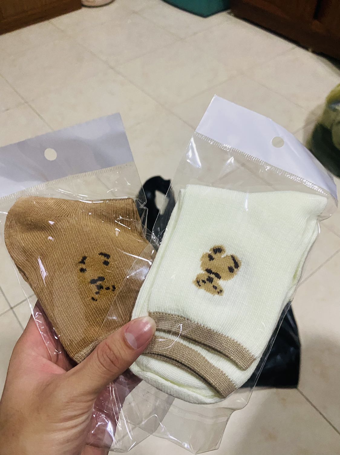 Tất xinh xỉu nha mn, tiền nào của nấy nên mua ạ