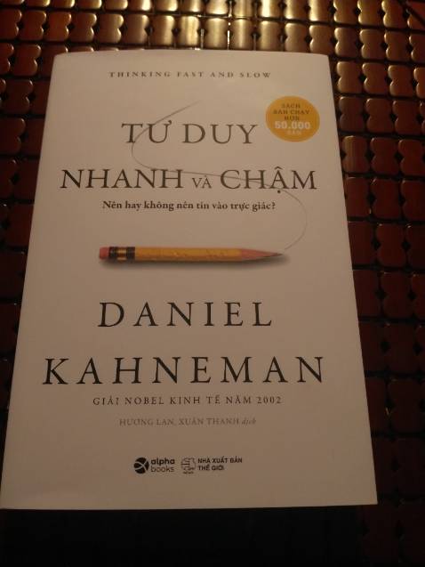 Giao hàng tốt, sách đẹp bìa cứng, nội dung chưa đọc nhưng cảm thấy khá oke, săn sale off đc giảm tới 80k :))))