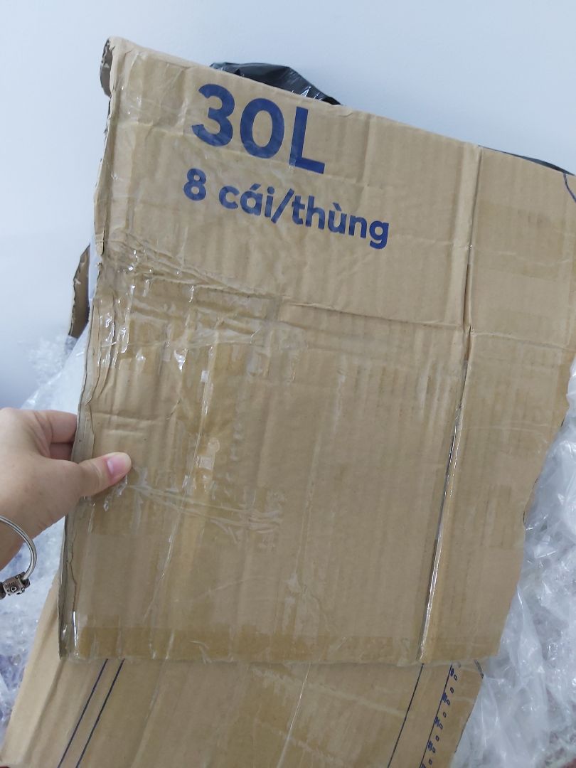 theo minh thường dùng của thương hiệu này mà đợt này mua thi đóng hàng theo kiểu này. nếu hàng chính hãng thì hàng thùng phải có thương hiệu. nhờ tiki xem lại phải hàng chính hãng không nhe