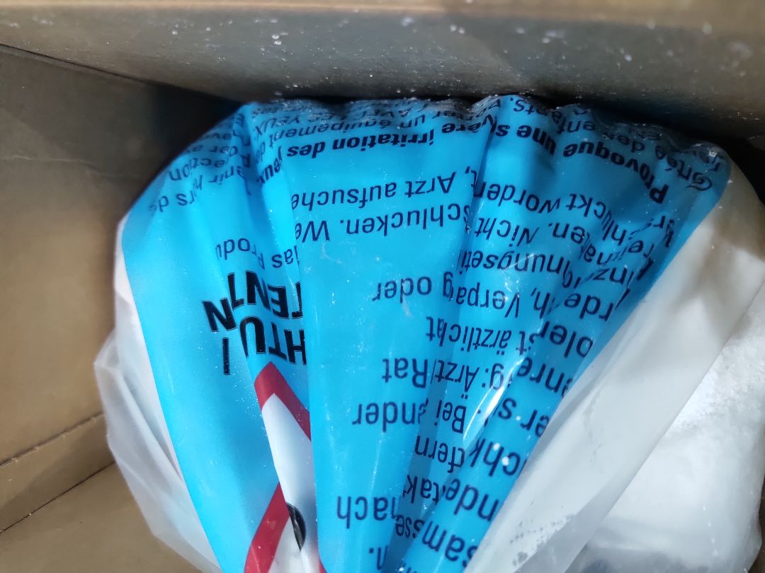 mình chưa dùng nhưng thấy đóng gói ok lắm. không bị rớt bột ra ngoài. nói chung là khá ok. không có ý phàn nàn gì.