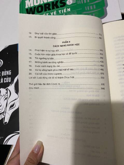 Đánh giá là 10/10 bởi vì dịch vụ ship tốt dịch vụ chất lượng sản phẩm tốt bao bì đóng gói đẹp đẽ gọn gàng. Nội dung là gu của mình và được đánh giá rất cao nên mọi người nên mua nhé