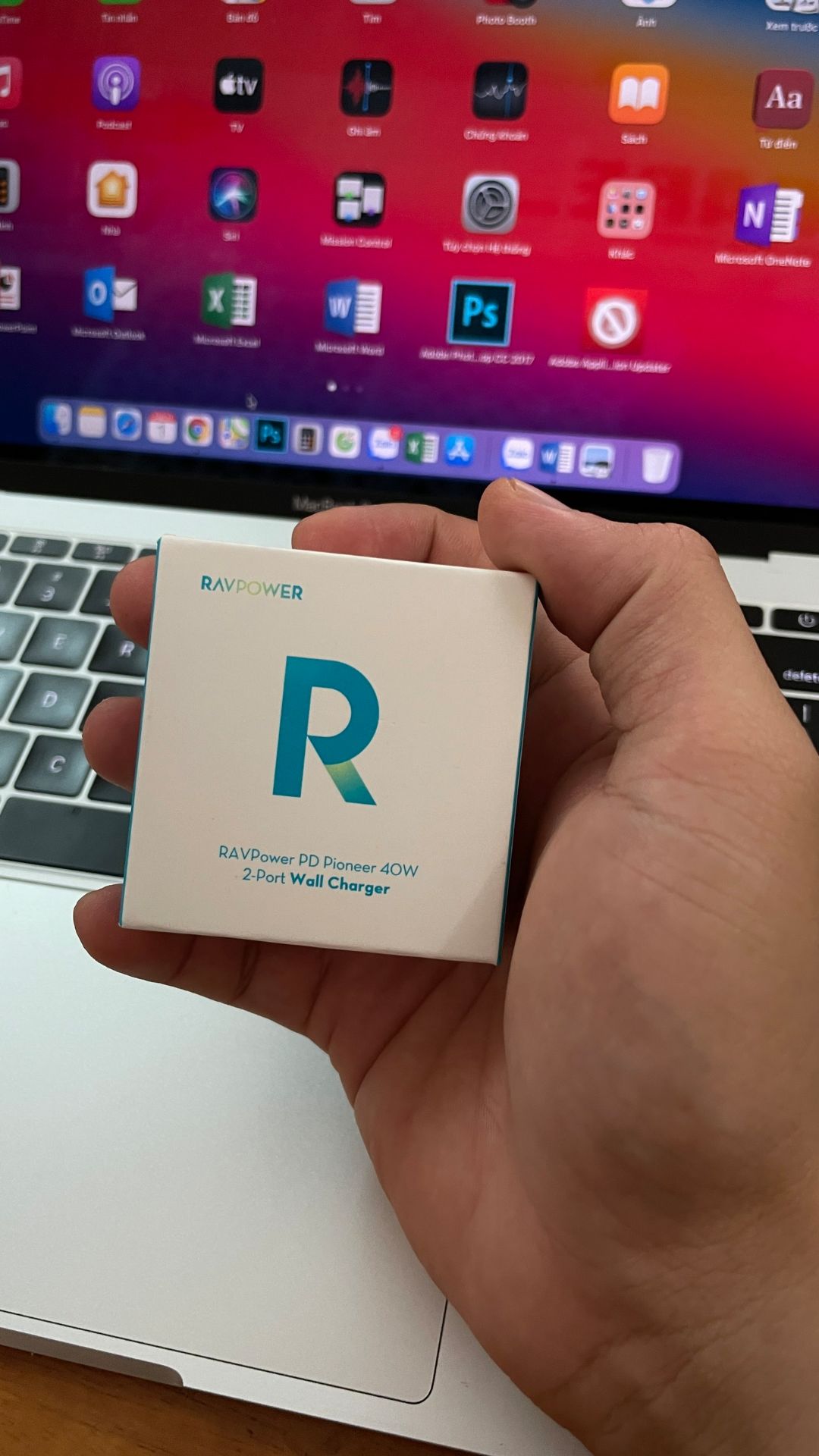 Hàng chuẩn đét, nhỏ gọn, có 2 cổng cắm