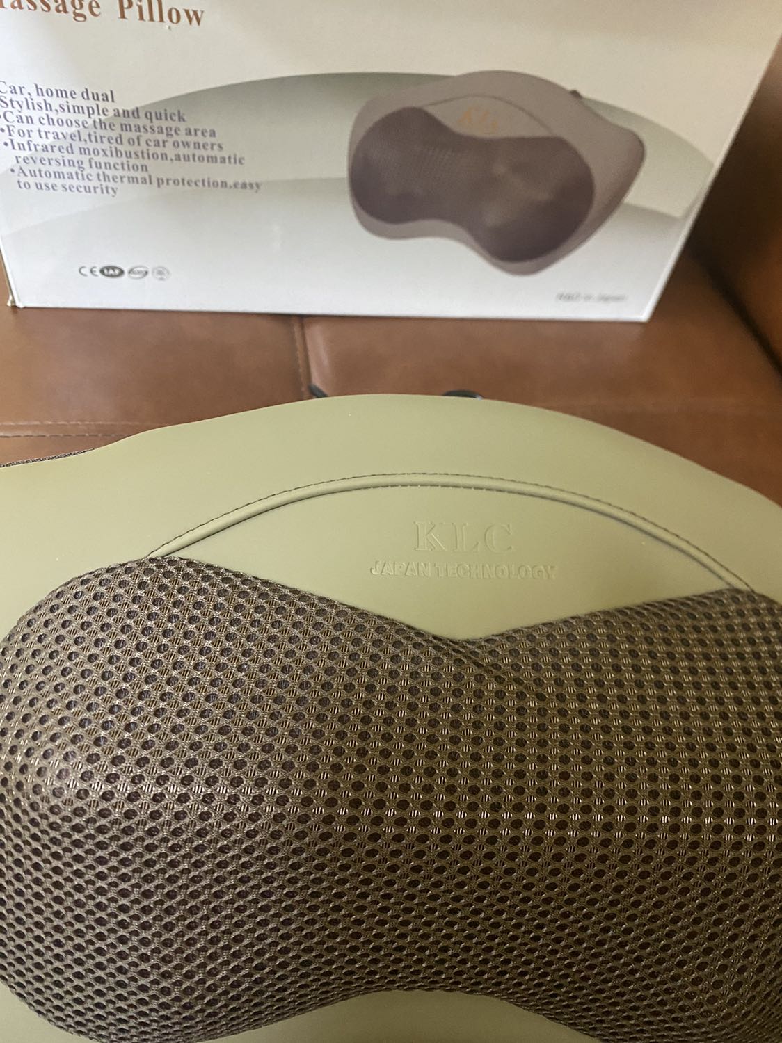 Chua bao giờ mua hang onl ma chim ưng nhu lần nay . Shop giao hàng nhanh. Nhìn sản phẩm rất chất lượng. Mẹ mình 2 tay bị tê  và mất ngủ mấy bữa nay sử dụng thấy khắc phuc tê tay chân và ngủ ngon hơn. Sẽ giới thiệu và ủng hộ shop nữa nè