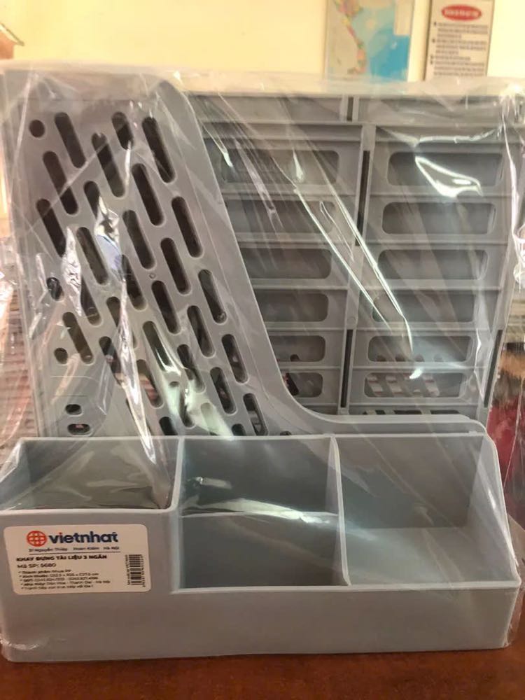 Đúng chuẩn nhựa Việt Nhật, nhựa rất dày, chiều cao bằng sách giáo khoa , để lên không nghiêng, lắp ráp dễ