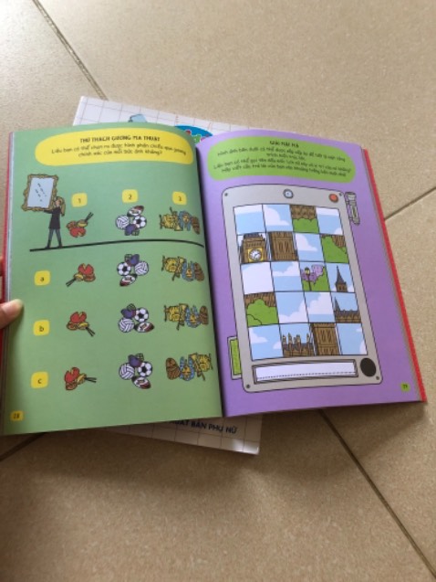 Giao hàng nhanh nè
Sách màu đẹp và đa dạng câu hỏi cho bé lắm
Cha mẹ nên mua cho con rèn luyện tư duy từ bé nha