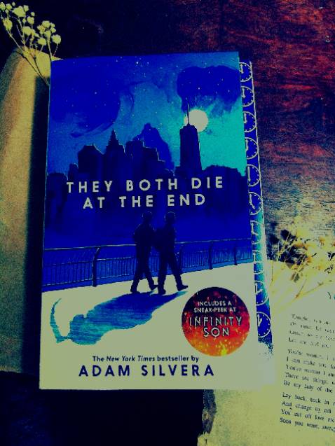 mới nhận về thấy chất bìa hơi lạ nhưng nhìn chung là cái truyện nó ngon, không uổng công chờ restock ::>> bên vận chuyển cx giao khá nhanh - 2 ngày đã tới