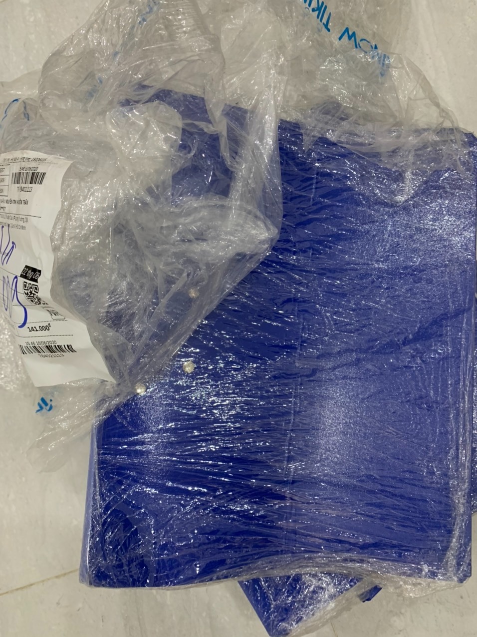 Cần đổi lại san phẩm khác vì bị trầy, móp méo không sư dụng được