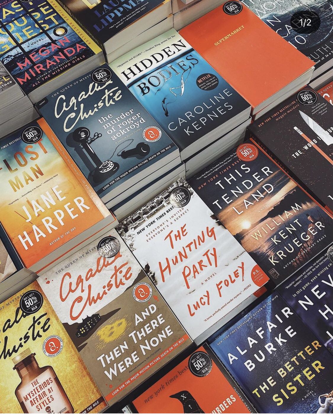 10k / quyển tô màu công chúa ?. 
Tớ mua cho các cháu mình tô, đôi khi mình cũng tô. Tô màu luôn giúp các bé cảm nhận về màu, khéo tay đồng thời giúp rèn luyện kỹ năng tập trung hơn.