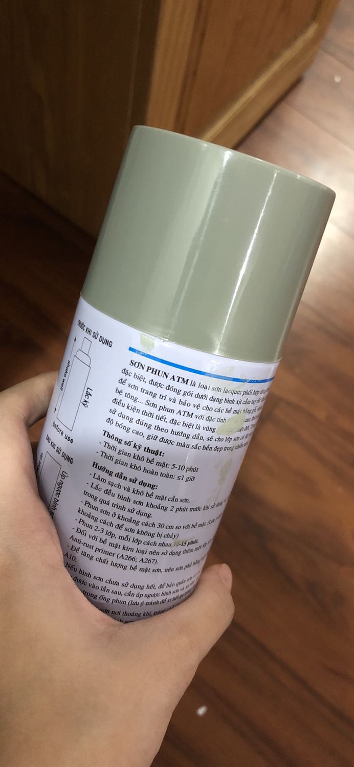 Màu xám bê tông nhìn tối hơn ảnh quảng cáo nhưng tạm được.Tiki ship quá uy tín giao rất đúng giờ rất tuyệt vời 5*