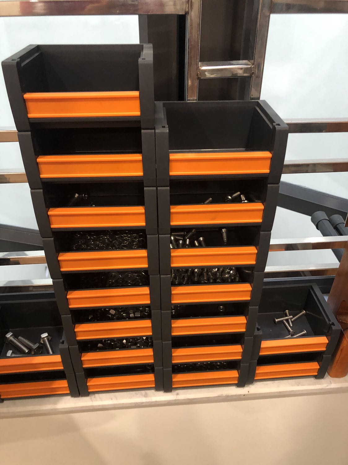 Hàng ổn trong tầm giá.
Dùng đựng ecu, long đền tốt.
Mua có KM quá hời, tiếc là chỉ cho mua 3 cái.