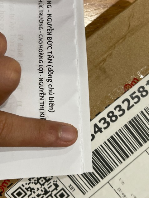 Tôi muốn đổi lại cuốn khác, do sách bị lỗi