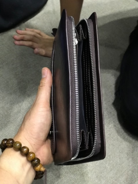 Khá đẹp, đáng mua. Màu nâu ko bị sáng quá nên tương đối sang.