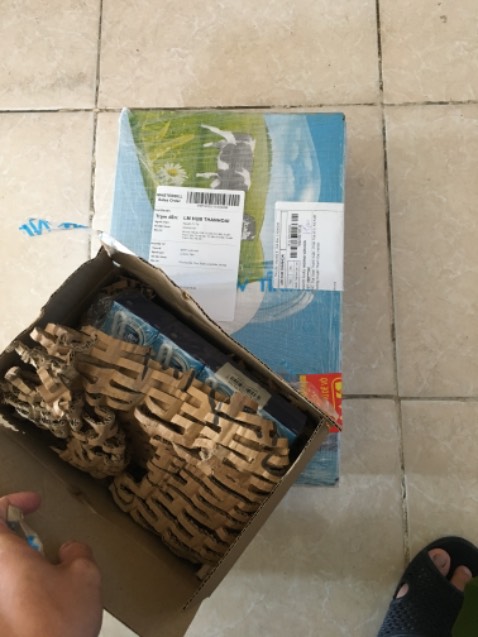 Thơm ngon , date sản phẩm dài ,  shop đóng gói cẩn thận , anh shipper nhiệt tình . Vừa đặt hôm qua hôm nay đã nhận được ạ