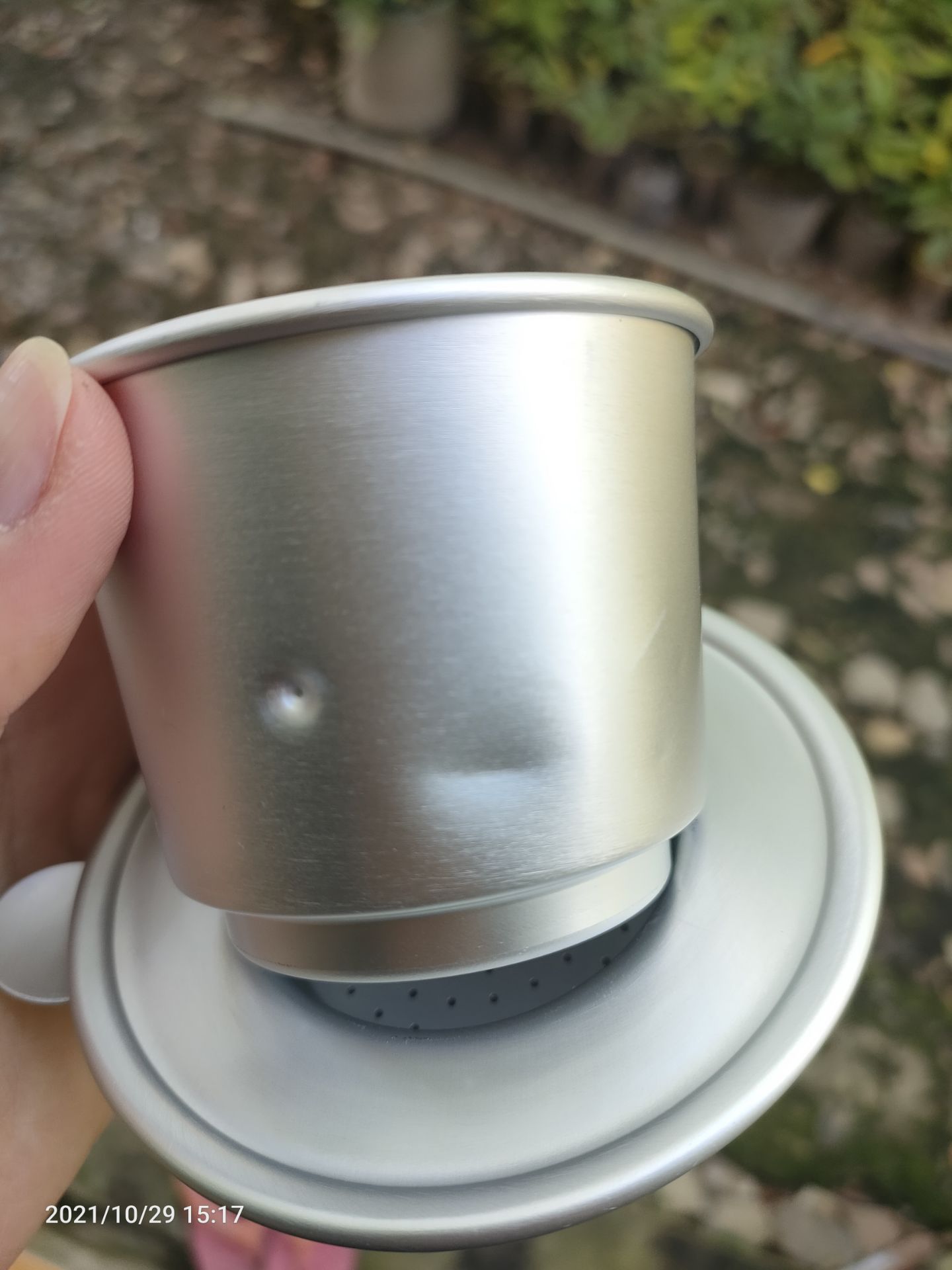 Sản phẩm bị móp một tẹo. Mong sau này shop chọn sản phẩm kỹ lưỡng hơn.