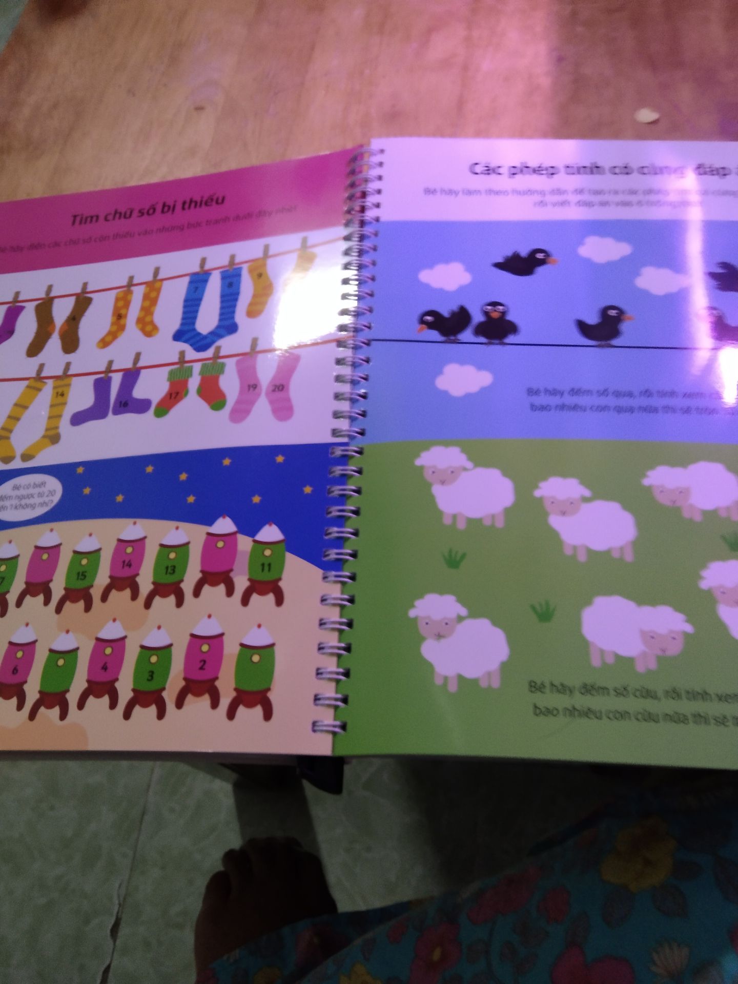 sách ok lắm...có thể choi dán hình và kể chuyện theo tranh cùng bé