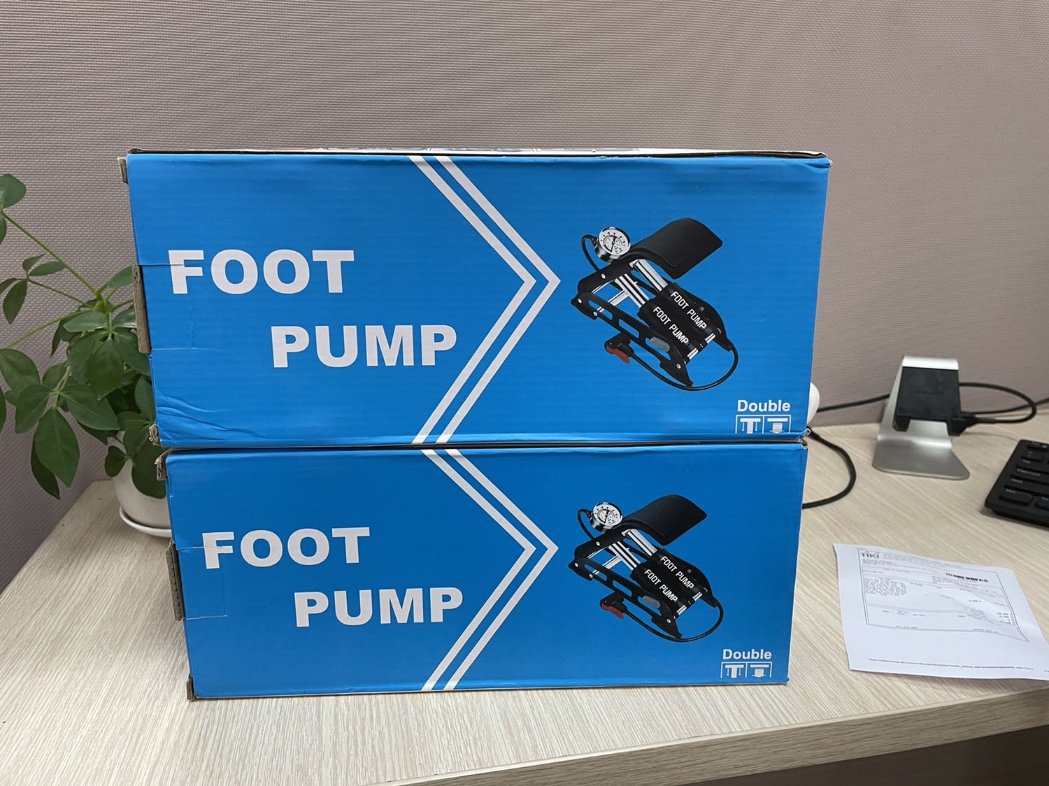 Hàng giao đẹp , đóng gói cần thận, chất lượng và phụ kiện chưa kiểm tra do đang giờ làm nên sẽ đánh giá sau. Nhìn chung tạm ổn trong tầm giá Hàng giao đẹp , đóng gói cần thận, chất lượng và phụ kiện chưa kiểm tra do đang giờ làm nên sẽ đánh giá sau. Nhìn chung tạm ổn trong tầm giá