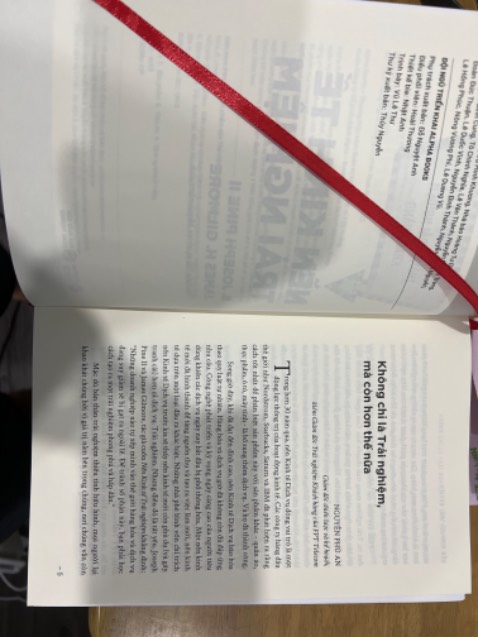 In ấn lệch và nhìn vào rất mất thẩm mỹ - bìa thì ko bộc lại chám shop