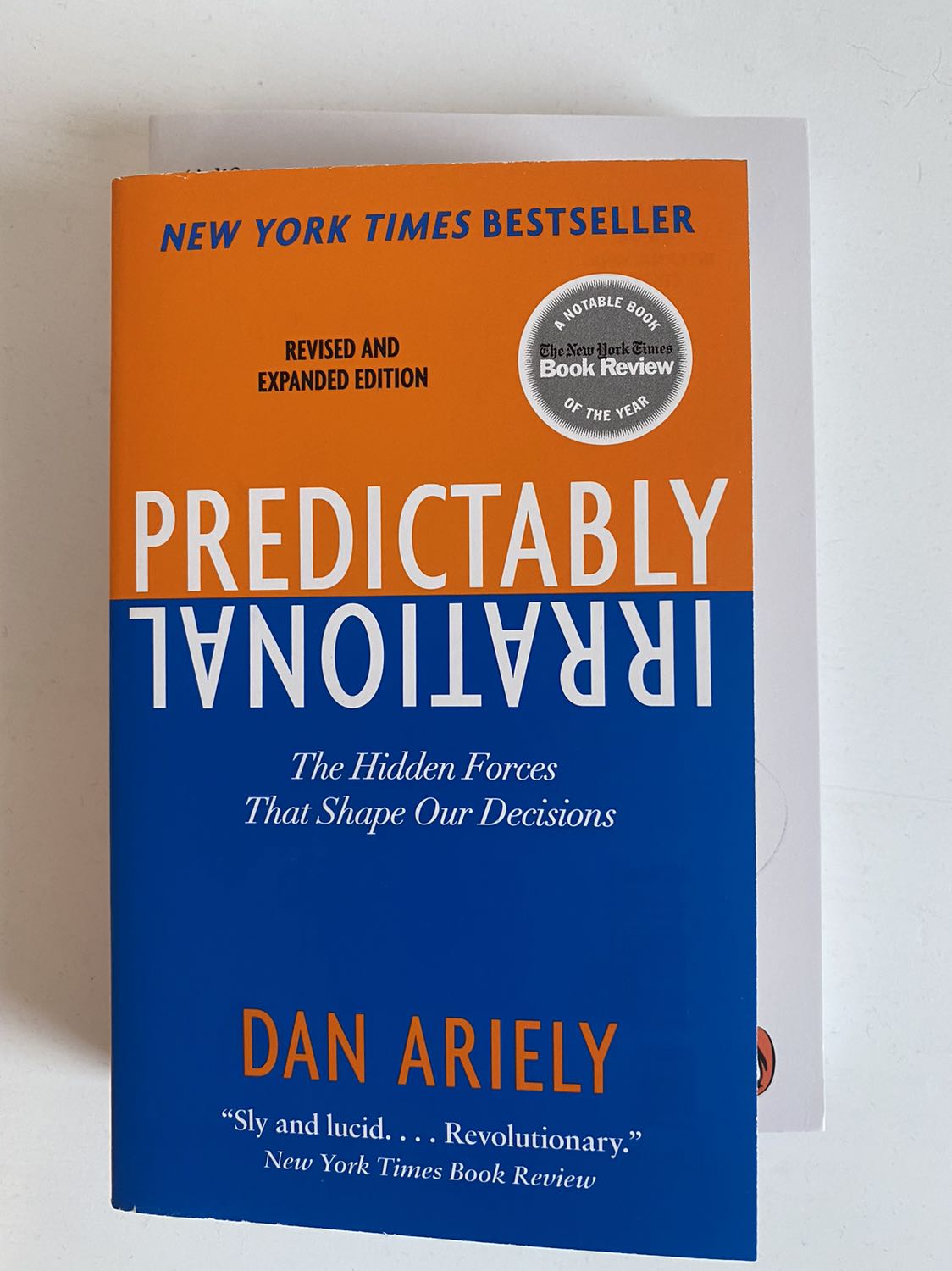 size sách nhỏ hơn mình tưởng tượng, chữ cũng khá nhỏ, giao hàng sớm, sách ko móp méo hư hại