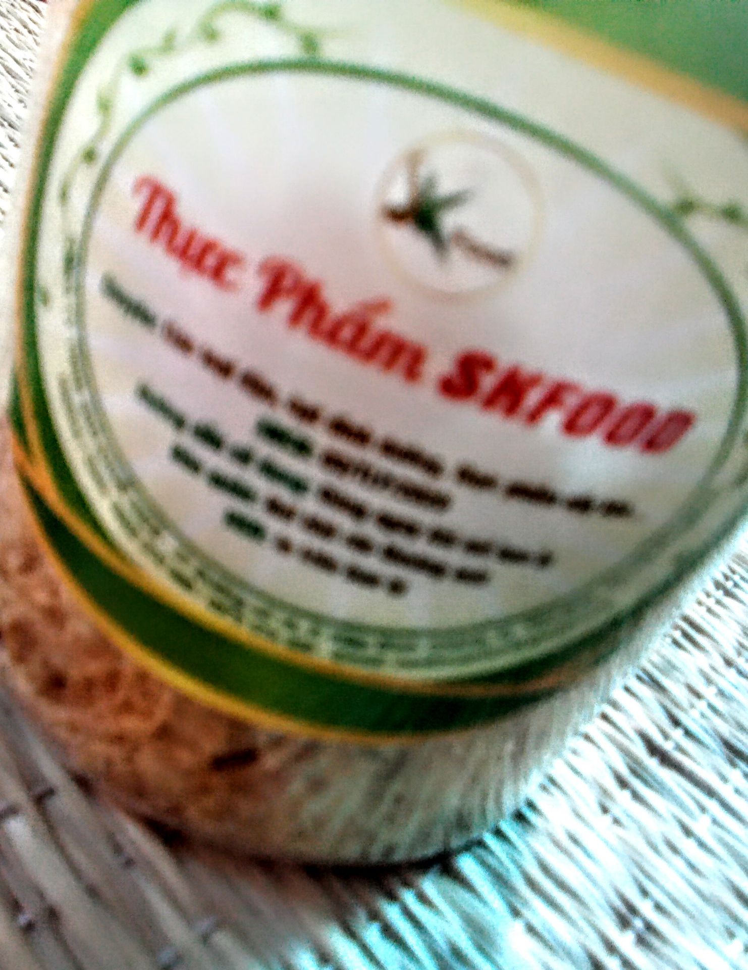 sản phẩm thơm, có vị ngọt mặn,  sợi ăn bùi, hơi vụn xíu thôi. Giá thì cũng phù hợp. Túm lại ăn được.