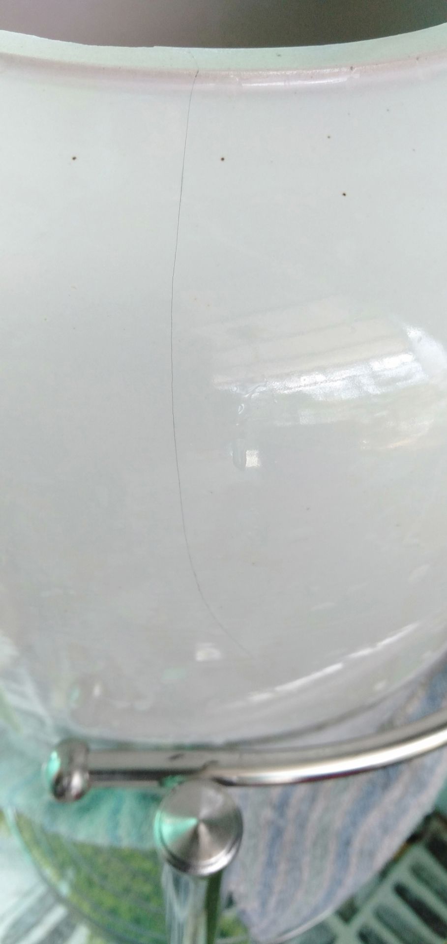 hàng bị nức. làm sao sử dụng được ???? hàng bị nức. làm sao sử dụng được ????