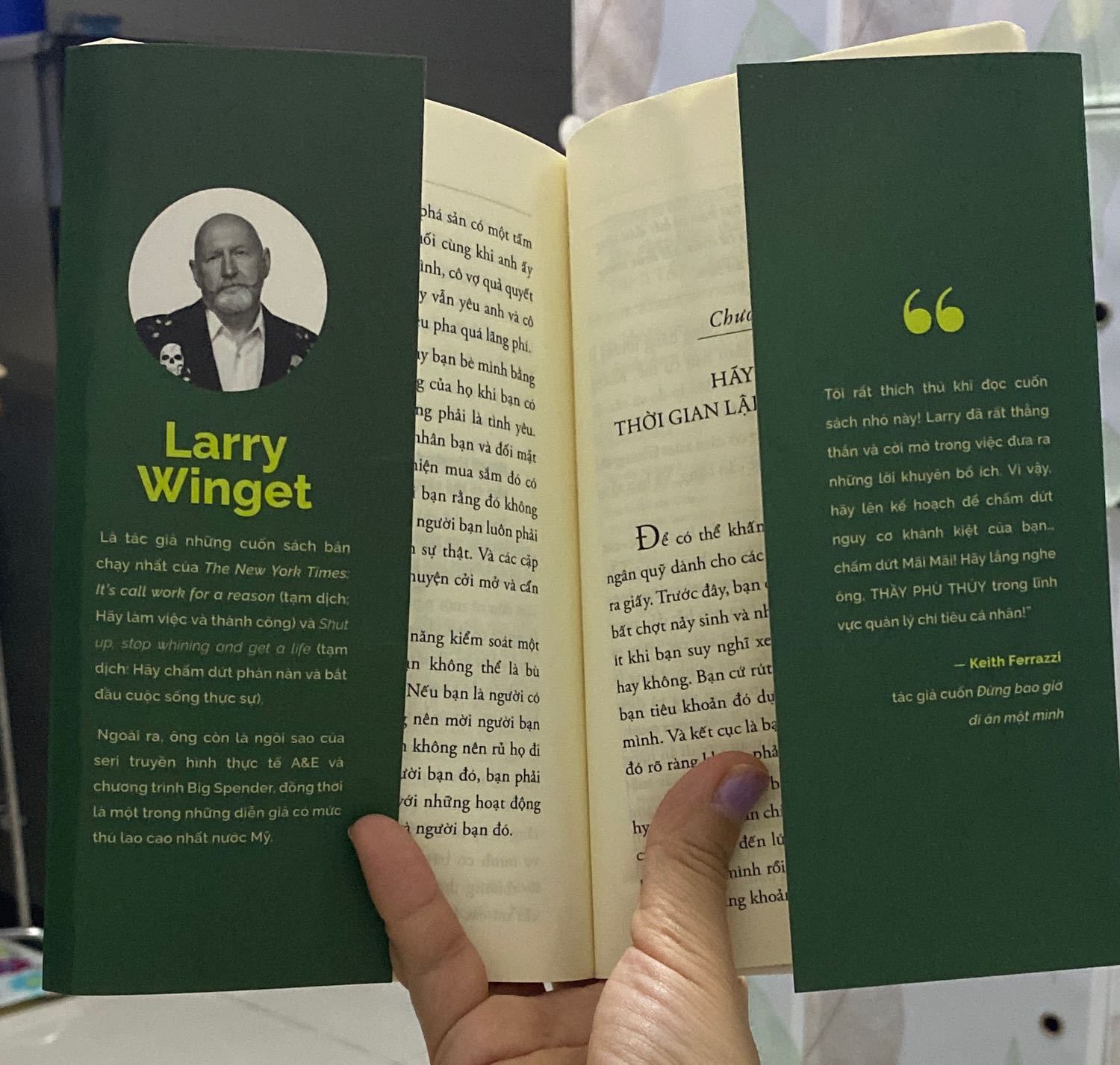Cảm ơn Tiki với dịch vụ chuyển phát nhanh, đóng gói đẹp. Học cách tiêu tiền là tác phẩm giúp bạn có lối suy nghĩ cũng như cách kiểm soát về tiền bạn, với những chia sẻ thực tế giúp mình Tự do về tài chính. Biết ơn.