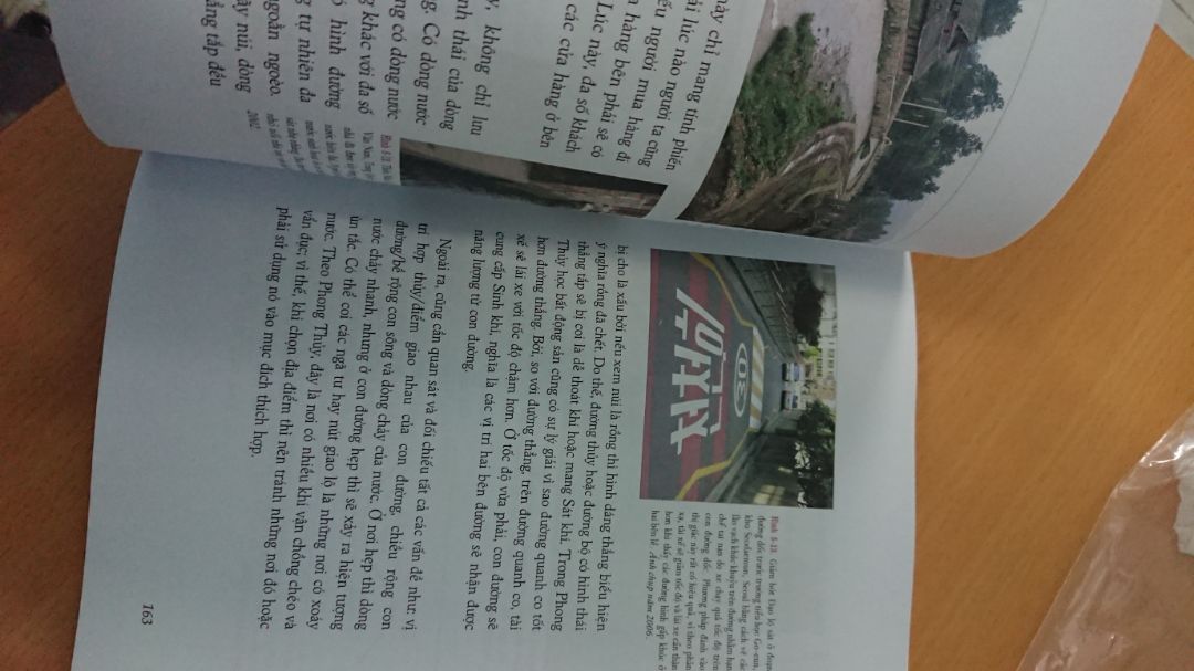 giao nhanh trong vòng 3 nốt nhạc. 
sách in sạch sẽ, giấy đẹp, bìa đẹp, nội dung sách có hình ảnh được in màu. giá tốt.