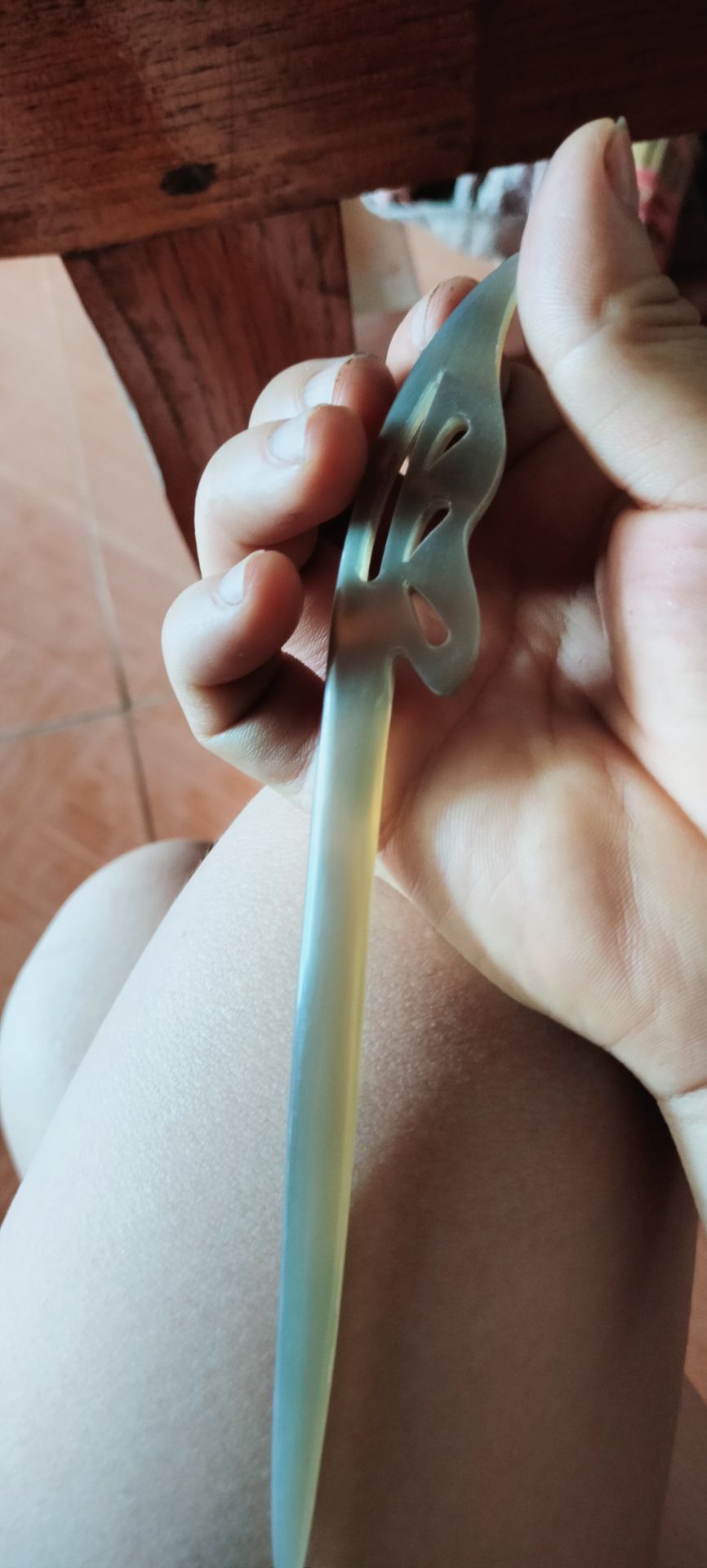 sừng cánh chim đẹp lắm m.n. ko may mình lm rơi nên bị chẻ ngọn mình đã gọt lại và dùng ok