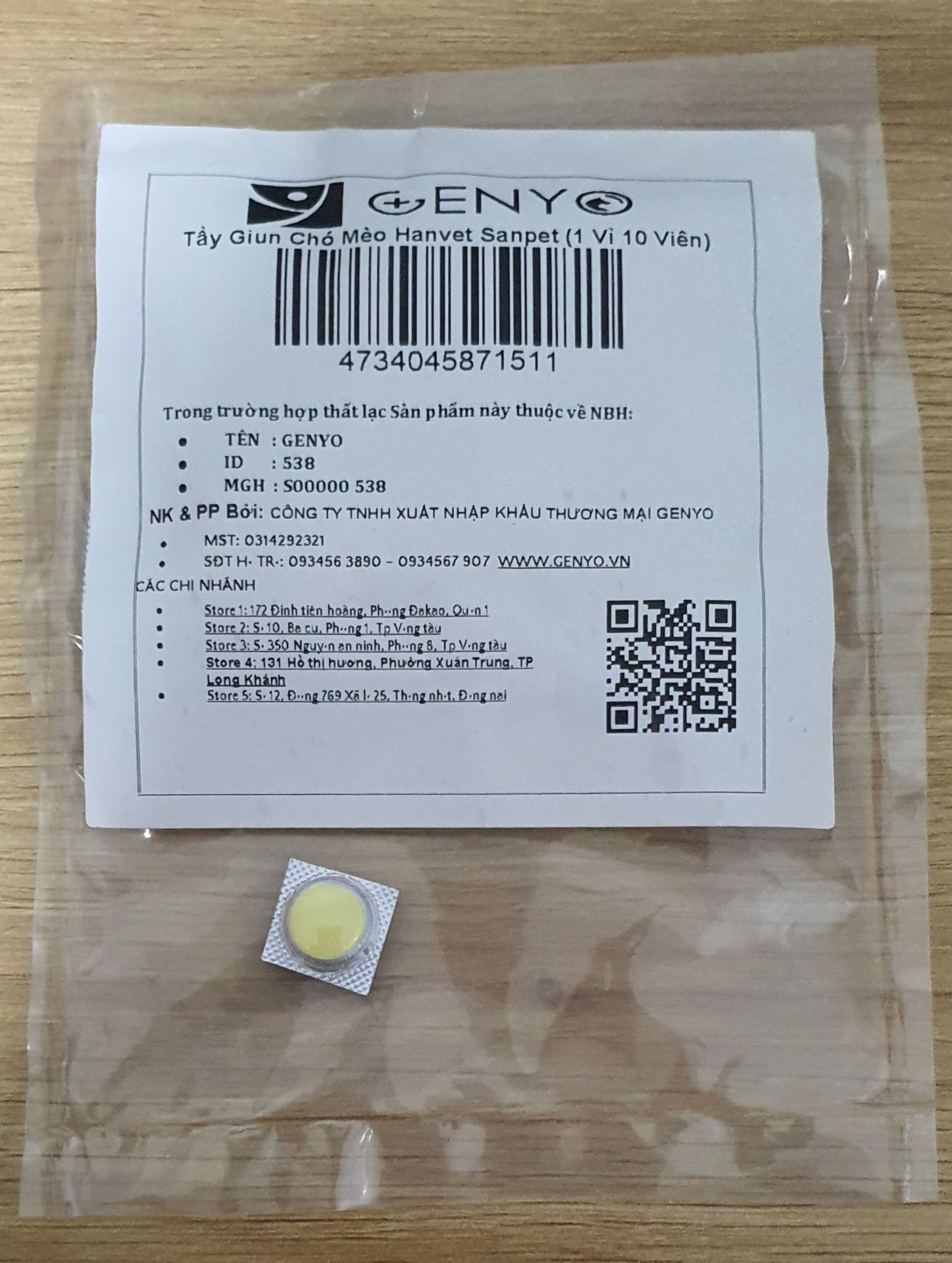 Hiệu quả tẩy giun rất tốt, shop gói hàng kỹ, thuốc có hạn sử dụng xa. Mình phải nghiền thuốc rồi trộn chung với cơm, cho mèo ăn mỗi lần 1 ít, nhưng dùng đủ liều thì mèo của mình khỏe hơn, ăn nhiều hơn.