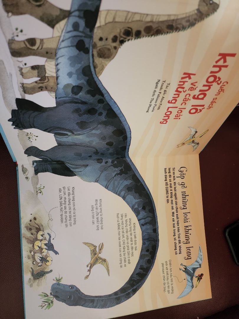 Giao hàng siêu nhanh, đầy đủ. Cuốn sách đẹp, màu sắc bắt mắt. Mình rất hài lòng.