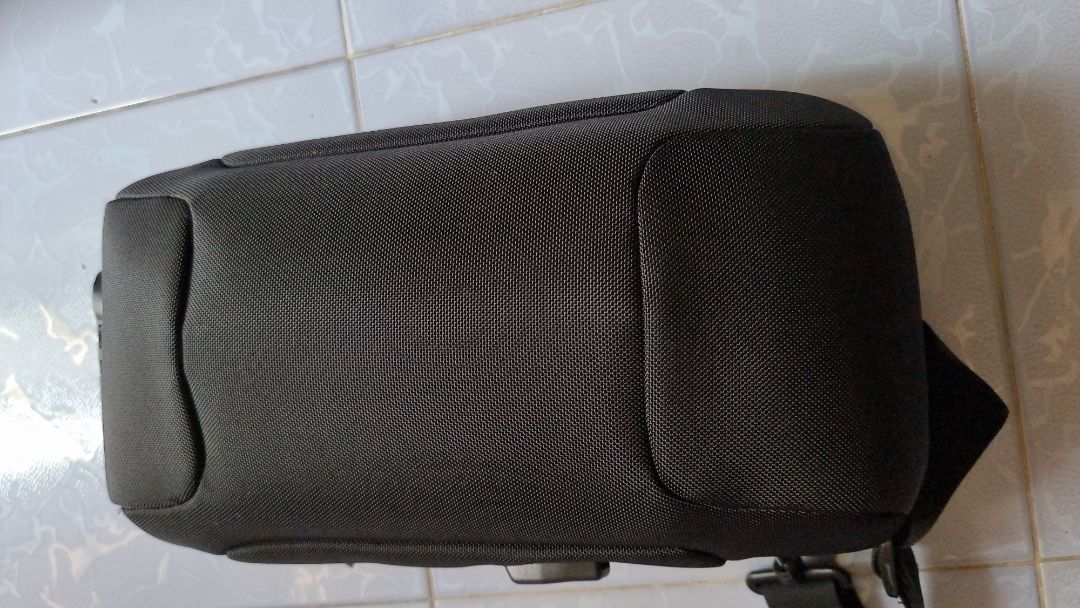 hàng ok như hình nha, nhưng mình k biết khóa túi như thế nào với pass ra sao hàng ok như hình nha, nhưng mình k biết khóa túi như thế nào với pass ra sao