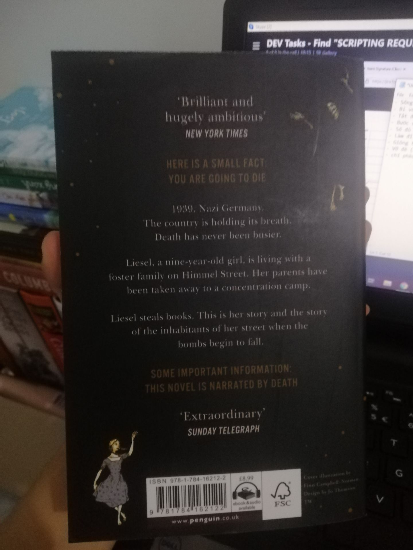 Sách paperback cầm tay rất nhẹ, bìa đẹp, có một tí lỗi nhưng mà không sao do sale tận 70% mà. Về nội dung mình chưa đọc nên không review được, nghe nói hay thui :v còn vận chuyển thì hơi lâu một tí. 3 bữa gì đó Sách paperback cầm tay rất nhẹ, bìa đẹp, có một tí lỗi nhưng mà không sao do sale tận 70% mà. Về nội dung mình chưa đọc nên không review được, nghe nói hay thui :v còn vận chuyển thì hơi lâu một tí. 3 bữa gì đó