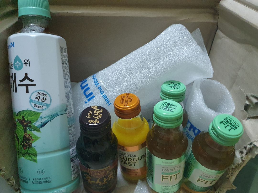 Shop service cực tốt, ship hàng nhanh chóng, pack hàng cẩn thận, mỗi món đều có chống sốc kỹ càng. 3 sản phẩm đều chất lượng tốt, không có ngọt quá, uống dễ và có hiệu quả. Nhắn tin nhờ shop support ghi note cho shipper, nhận được hỗ trợ nhiệt tình. Sẽ tiếp tục ủng hộ shop.