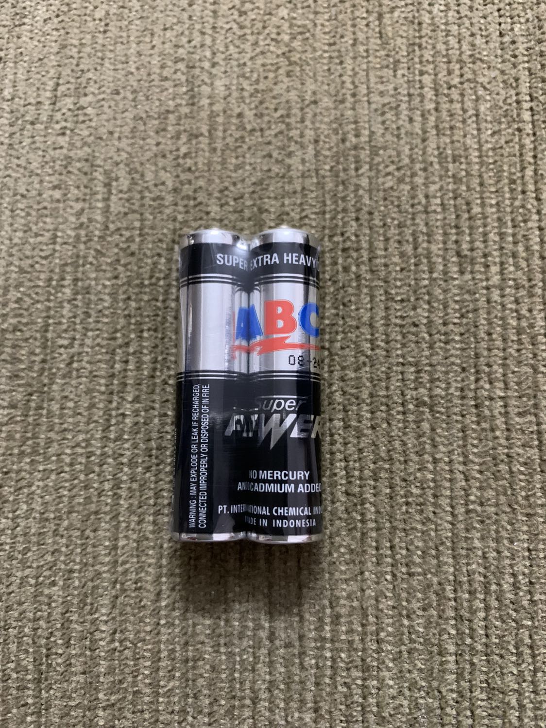 Quảng cáo là pin maxell nhưng khi nhận hàng thì thấy giao 1 loại pin có thương hiệu lạ hoắc. Chỉ là viên pin AAA thôi mà còn như vậy thì ai dám mua hàng ở đây nữa !