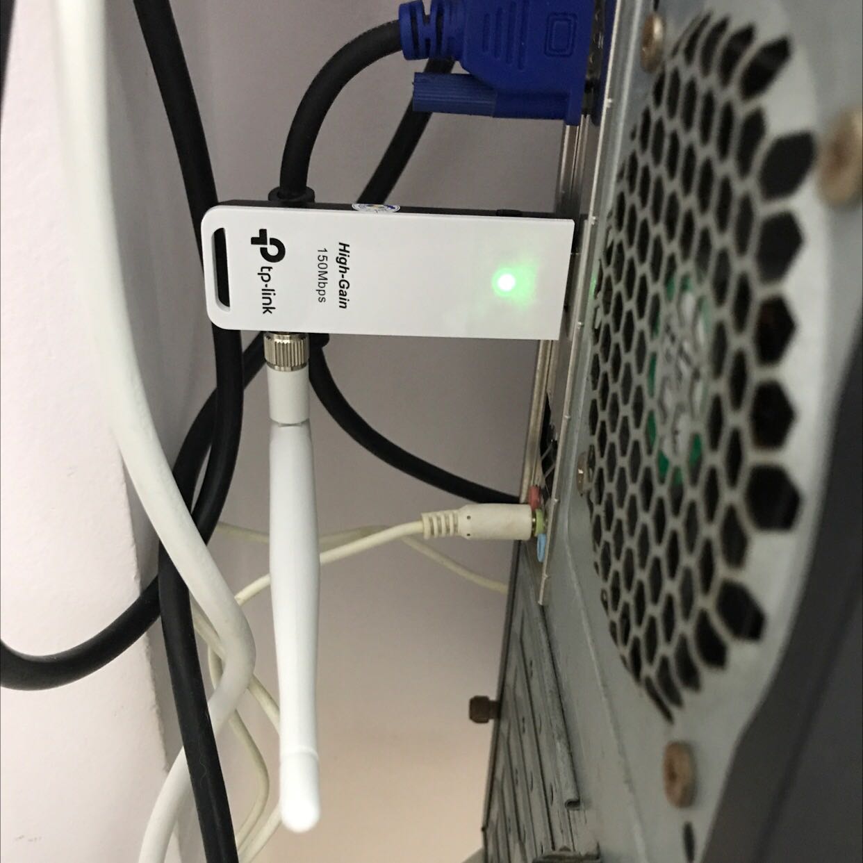 Đặt lúc 15h40,giao hàng lúc 17h, rất nhanh
Về cài đặt, dùng tiện lợi. 
Hiện tại thấy bắt sóng ok, chạy youtube 1080p vẫn ok. 
Chờ xem thời gian, có bị gì mình sẽ chia sẻ thêm. 
Tks shop and shipper