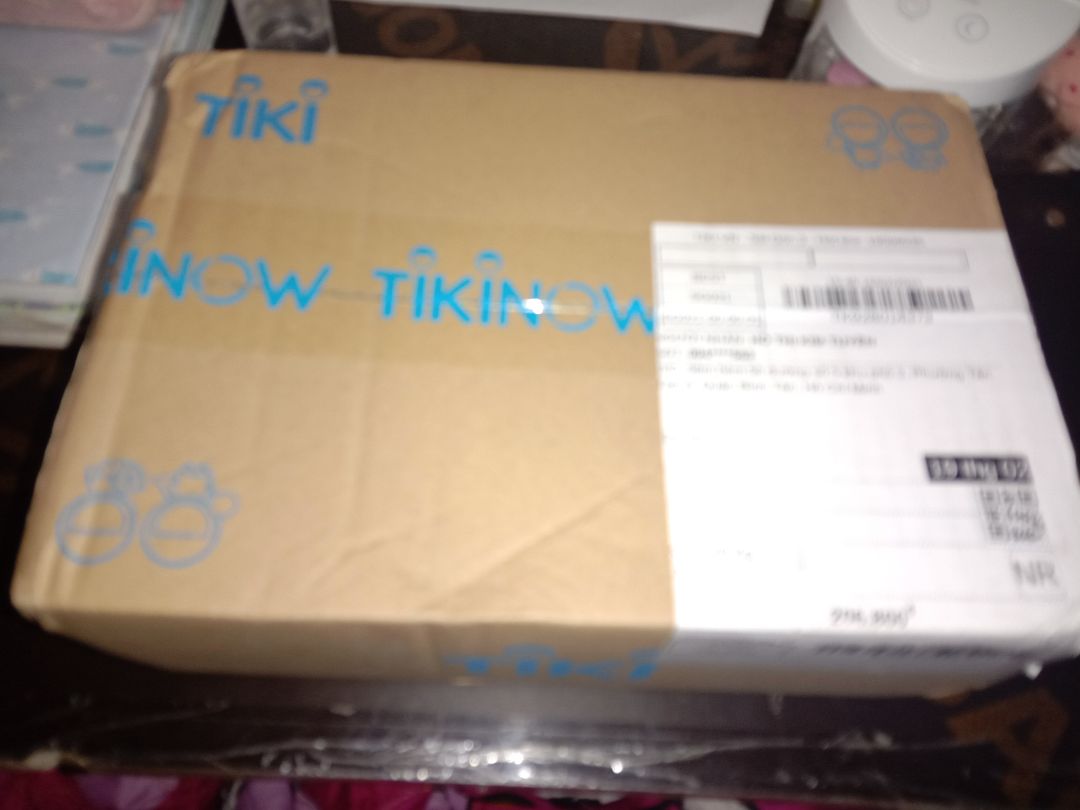 giao hàng nhanh, sách mua trên tiki sale rẻ sản phẩm cũng khá tốt thích hợp tổng hợp lại kiến thức bất ngờ nhất là lần giao này tiki đóng gói hàng vừa in quyển sách ko còn đóng gói cái hộp thì to quyển sách thì nhỏ xíu. Nói chung là hài lòng ?