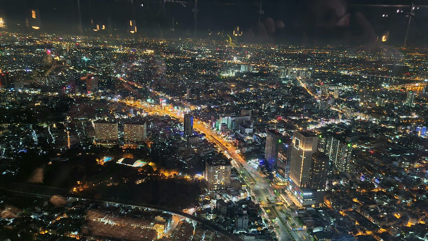 Mùi hương mát và sang, thích hợp vào mùa hè