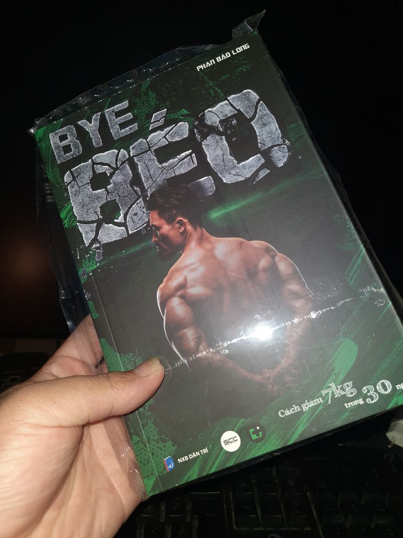 nội dung hay, dễ đọc dễ hiểu dễ áp dụng, sách có hướng dẫn 1 số bài tập có thể tập luyện tại nhà, vậy là ở nhà giãn cách ko sợ bị tăng cân 🤣🤣
À, sách đóng gói rất cẩn thận, lại còn có chữ ký tác giả.
Sẽ luôn ủng hộ tiki và LMS nội dung hay, dễ đọc dễ hiểu dễ áp dụng, sách có hướng dẫn 1 số bài tập có thể tập luyện tại nhà, vậy là ở nhà giãn cách ko sợ bị tăng cân 🤣🤣
À, sách đóng gói rất cẩn thận, lại còn có chữ ký tác giả.
Sẽ luôn ủng hộ tiki và LMS