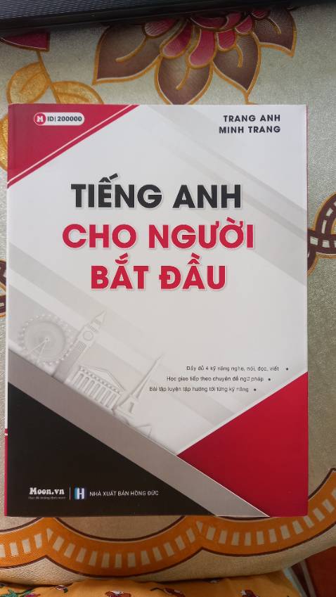 Nhìn chung thì sách hay,còn nguyên vẹn.Giao hàng tương đối nhanh,nhưng gói hàng cẩu thả lắm ạ,trên bìa sách bị nhăn nheo do cấn. Nhìn chung thì sách hay,còn nguyên vẹn.Giao hàng tương đối nhanh,nhưng gói hàng cẩu thả lắm ạ,trên bìa sách bị nhăn nheo do cấn.