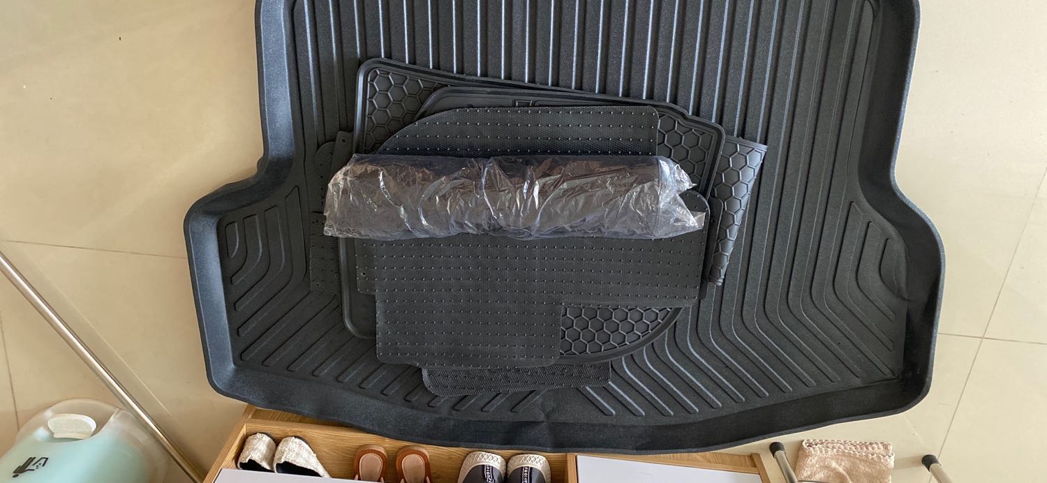 Chất lượng tạm ổn, bị bẻ cong nhiều khi đóng gói và vận chuyển.