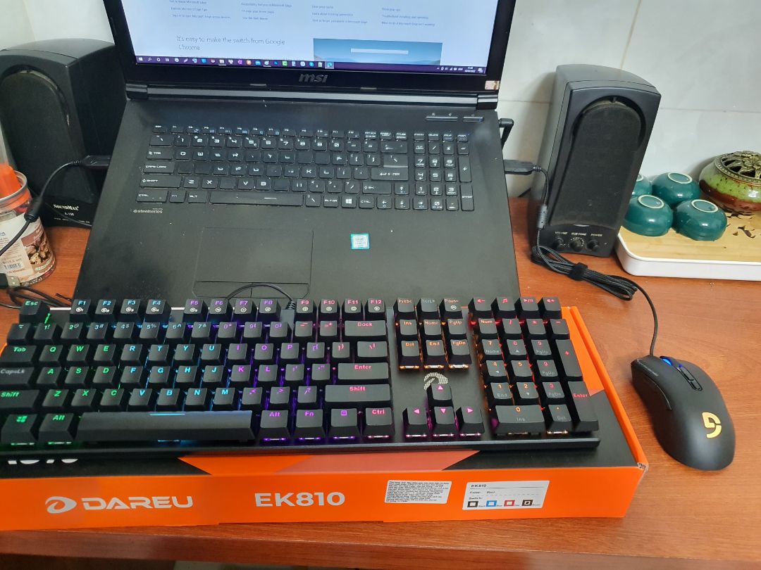 Giao đúng loại, phím cầm đầm tay, độ nảy tốt, âm thanh hay. Thiết kế full phím nhưng vẫn rất gọn gàng. Độ xuyên của led chưa được tốt lắm.