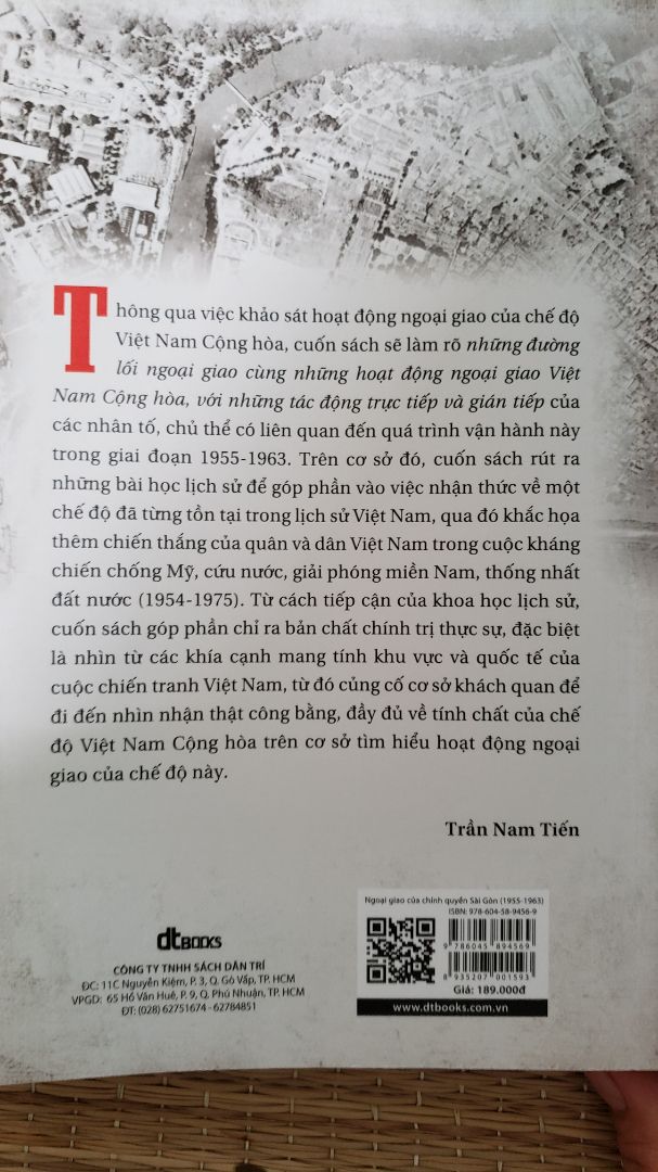 Những góc khuất trong lịch sử Việt Nm hiện đại. Một cái nhìn khác về *** Việt Nam Cộng Hòa. Sách hay!!