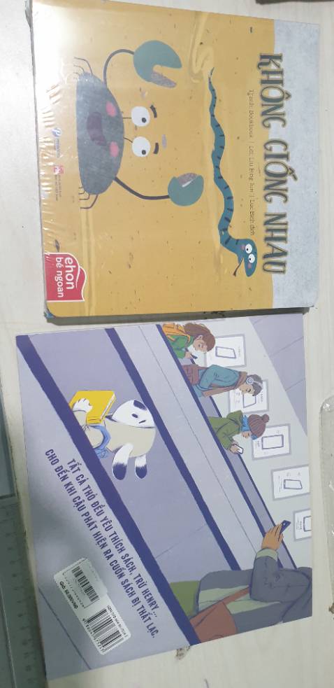 Giá mua khá rẻ so với giá bìa, bé khá thích thú