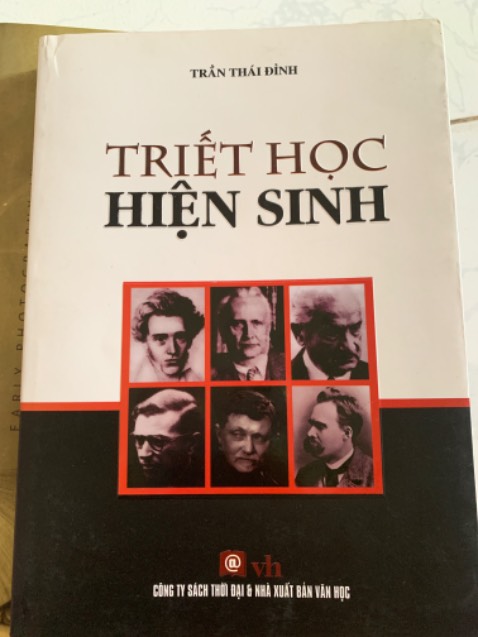 Hàng được đóng gói cẩn thận, giao hàng nhanh. Nội dung dễ hiểu, dễ đọc