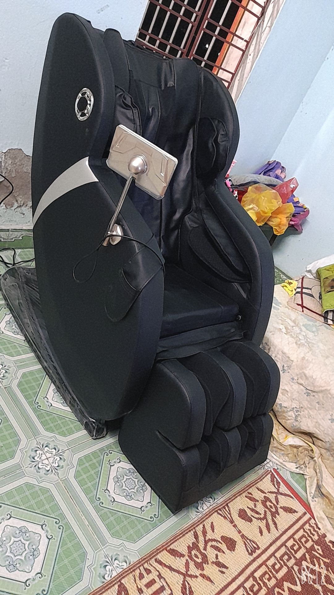 mua tặng ck thẤY ck mình ưng lắm còn cai cả thuốc lá nữa .hihi.mình ngồi ké chỉ thích chế độ đưa nôi thôi. mẫu nhí cho mẹ chụp