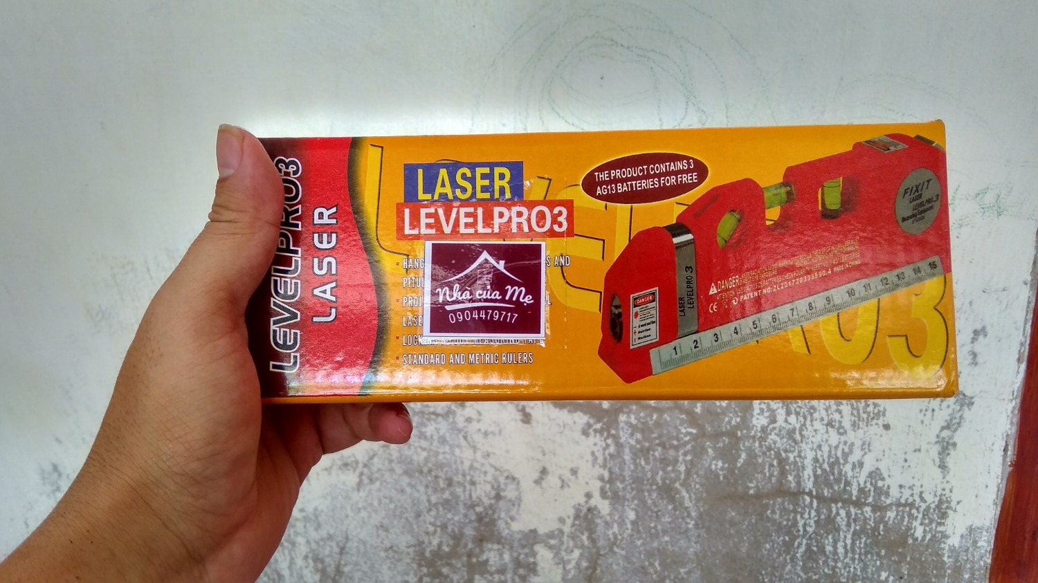 Sản phẩm đúng quảng cáo, đóng gói cẩn thận, tia lazer ngang đậm hơn tia dọc nhưng vẫn xài được.